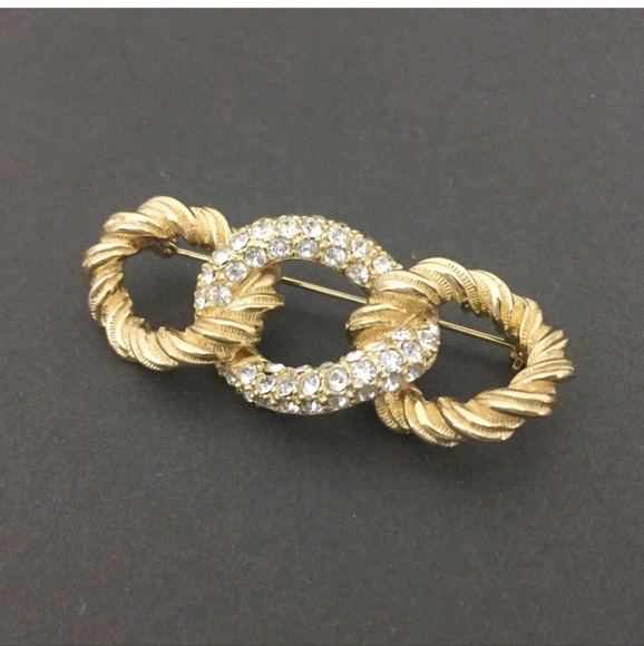 CHRISTIANE DIOR RHINESTONE GOLD TONE BROOCH - Picture 2 of 11